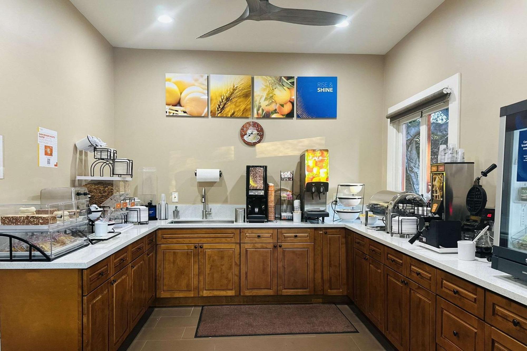 Comfort Peninsula Airport Locanda
